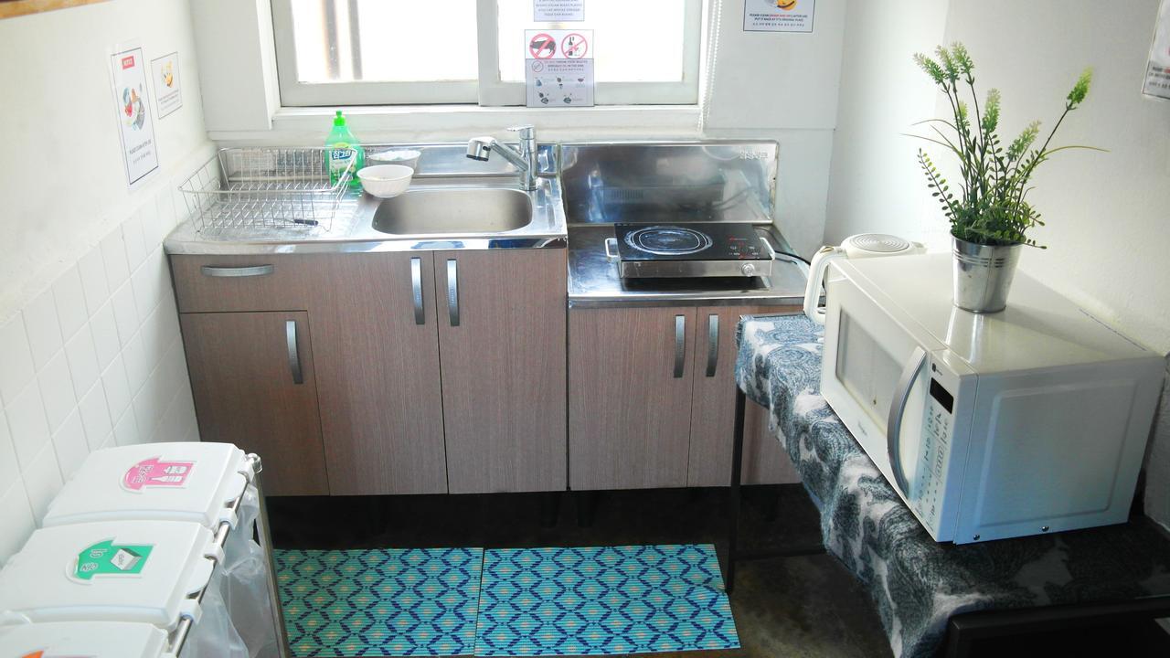 Fnstay Muslim Friendly Guesthouse Seoel Buitenkant foto